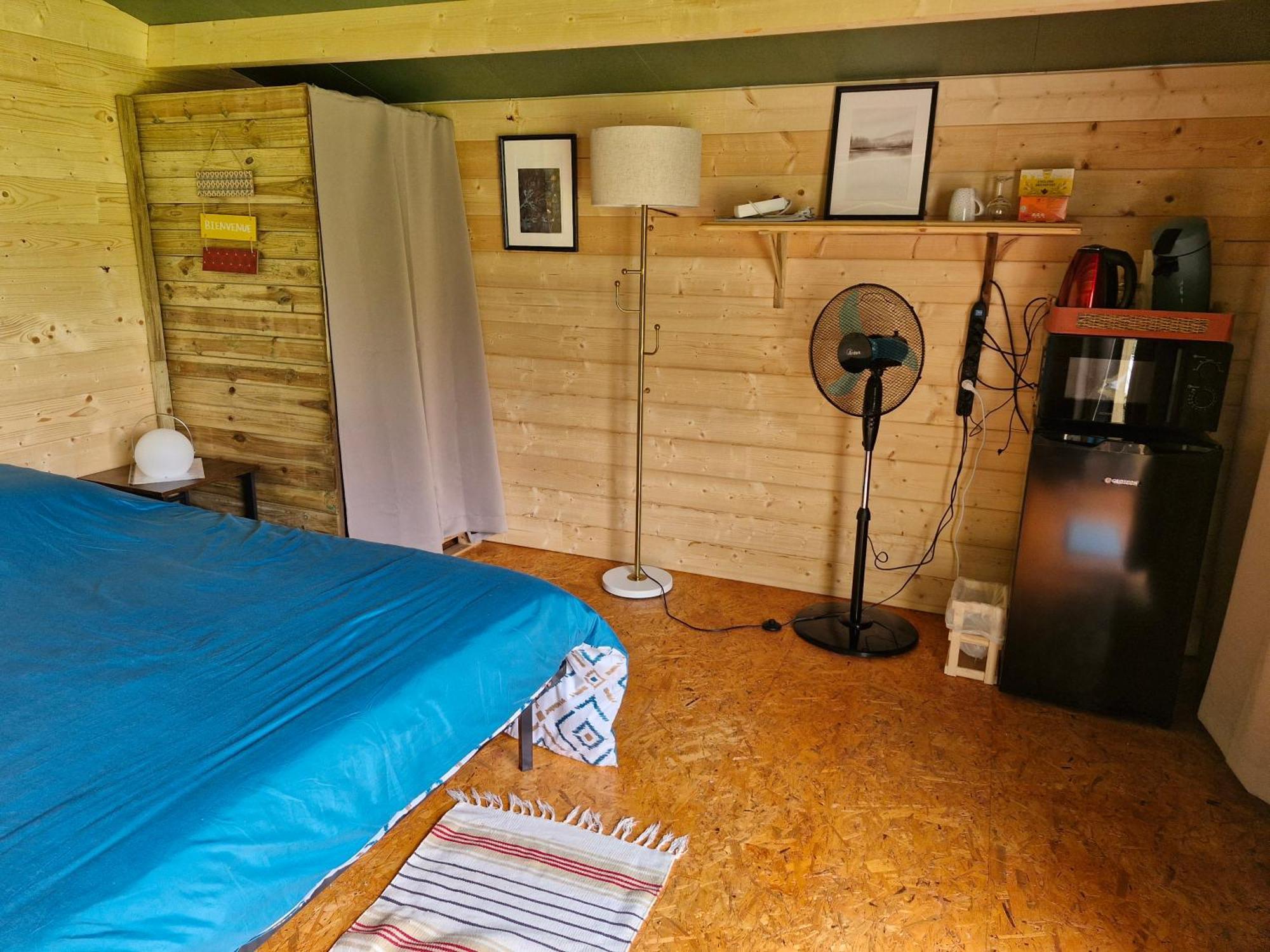 La Cabane Des Lucioles Saint-Julien-Boutières Szoba fotó